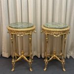 گل میز چوب راش با صفحه سنگ طبیعی لوکس کد 108، در دو ارتفاع 70 و 80 سانتی‌متر، مناسب دکوراسیون کلاسیک و مدرن، ساخته شده از چوب راش مرغوب و سنگ مقاوم.